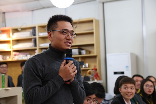 桂林理工大学学生会代表雷壮分享体会.jpg