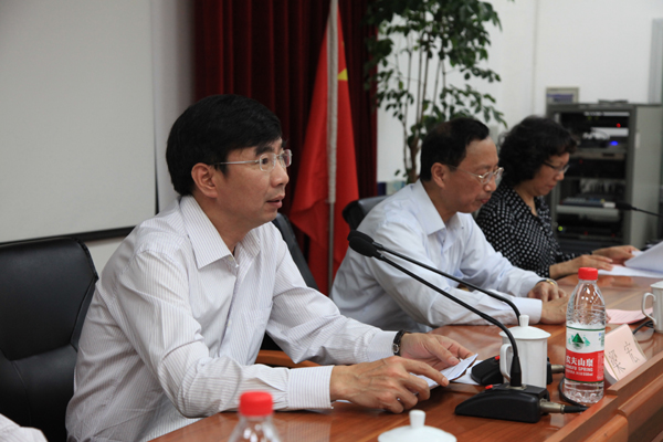 梁宏校长出席开班典礼并作开班动员