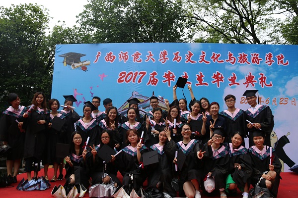 青春不散场.JPG