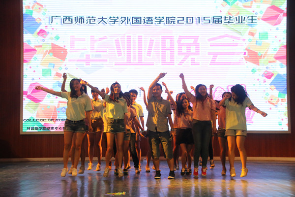 歌曲《                    </div></div>
                                <!--新闻内容结束-->

                                <div class=