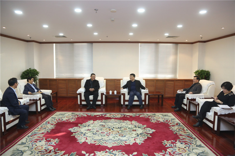 C:/Documents and Settings/qiaoliang/桌面/双方校领导会见.jpg C:/Documents and Settings/qiaoliang/桌面/双方校领导会见.jpg