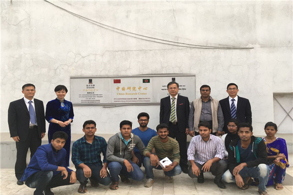 5 我校访问团参观孟加拉国达卡大学中国研究中心.jpg 5 我校访问团参观孟加拉国达卡大学中国研究中心.jpg