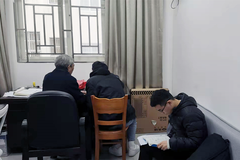 【党史学习教育】数学与统计学院“百名党员帮扶行”助力学生成长“不掉线”