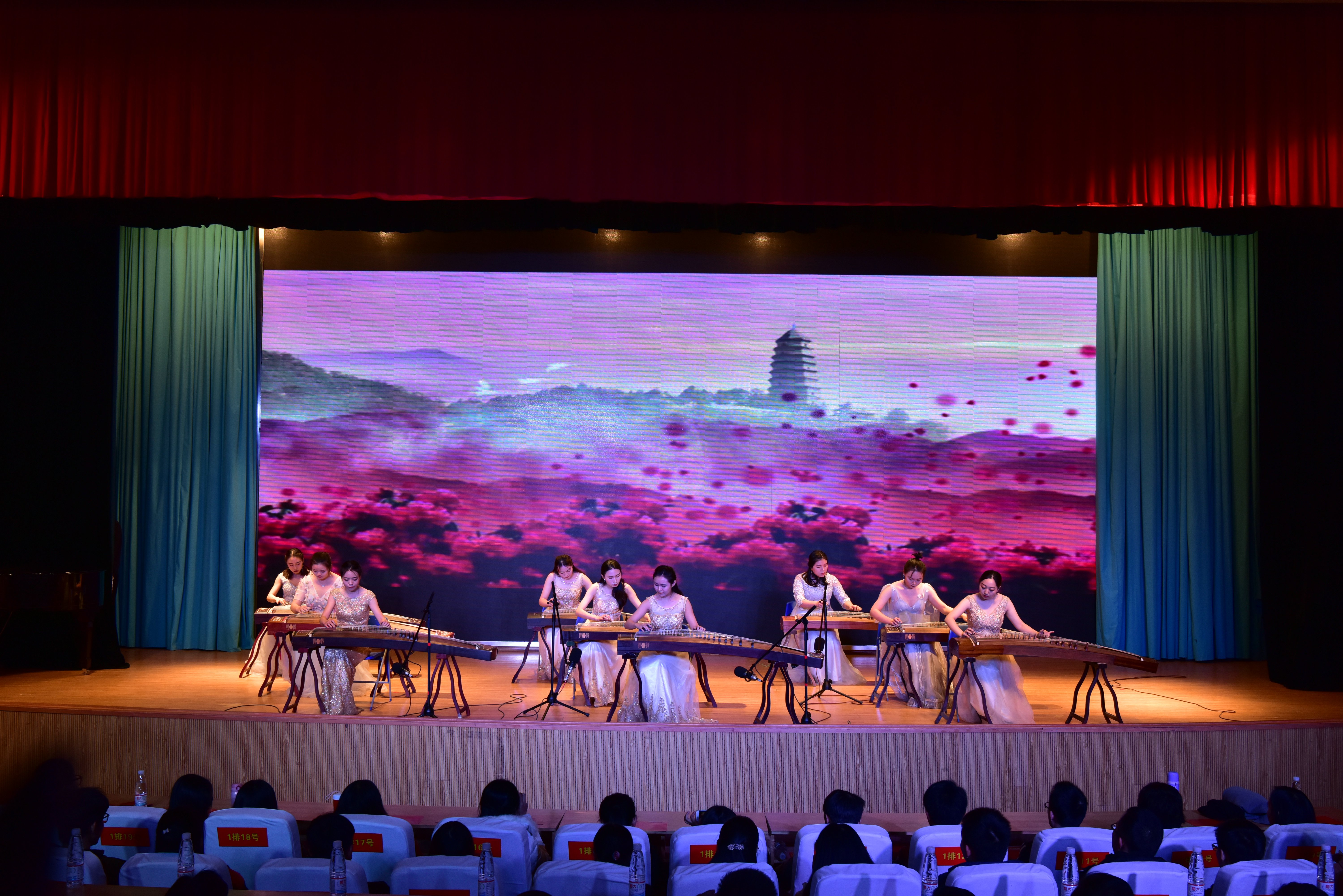 DSC_1716.JPG DSC_1716.JPG