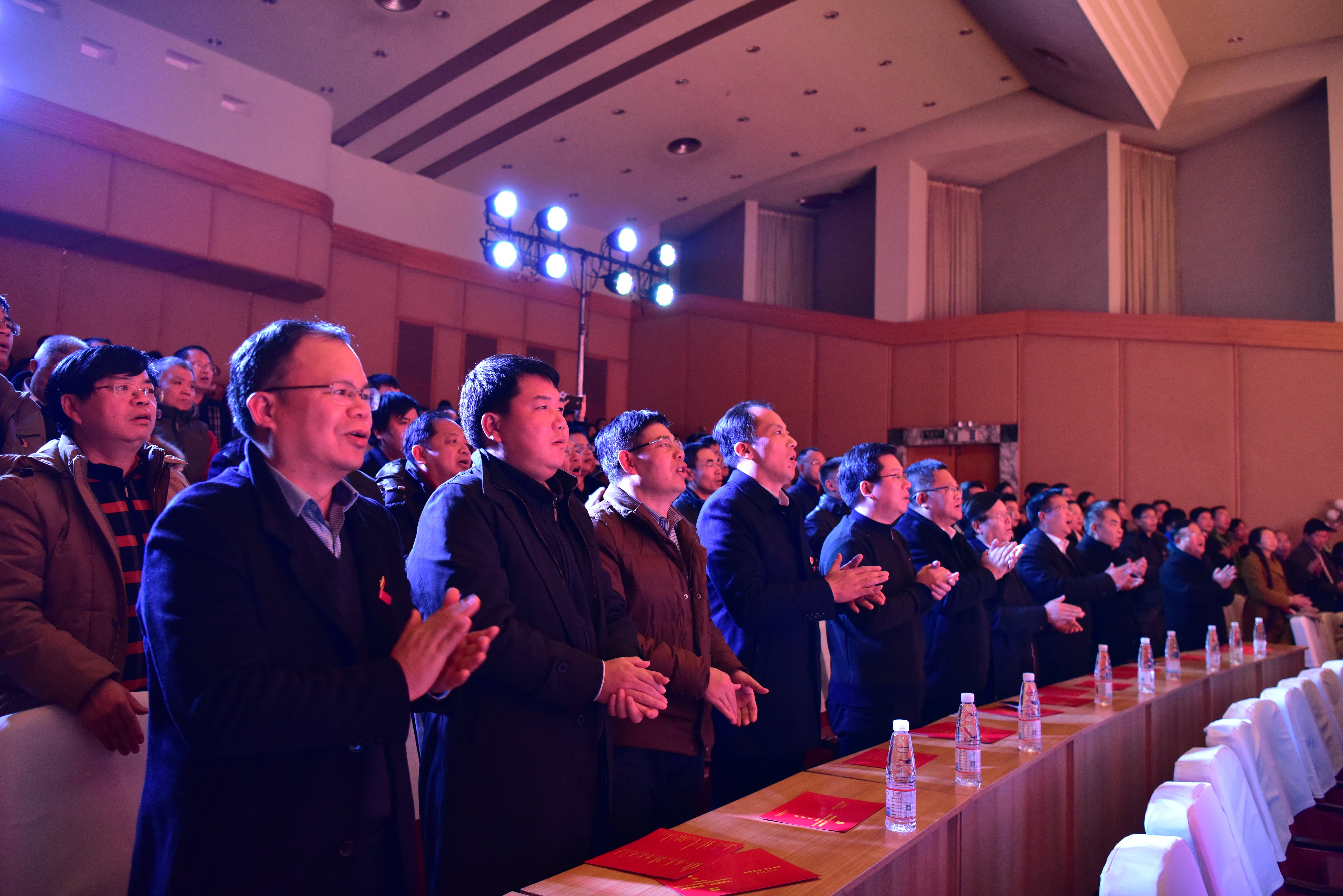 DSC_2004.JPG DSC_2004.JPG