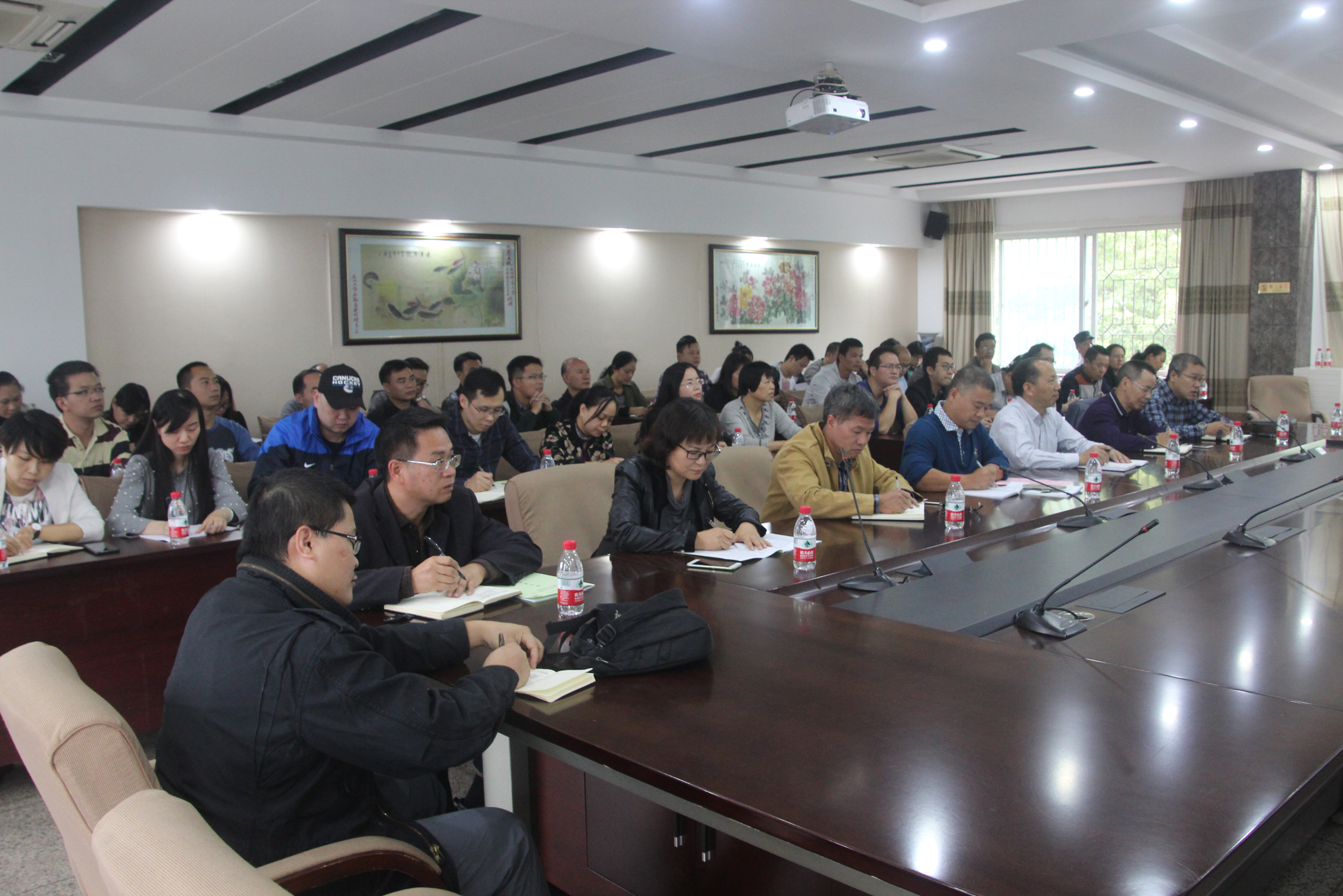 99学习报告会现场照片2.jpg