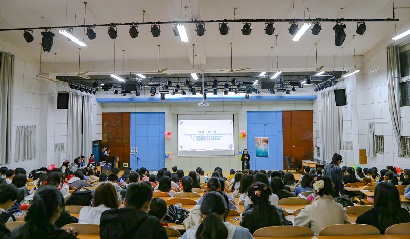 共青团独秀新媒体中心学习会现场.jpg