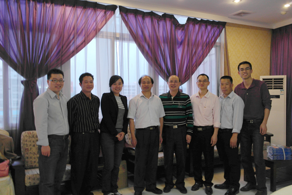 易忠院长热情接待蔡昌卓副校长一行