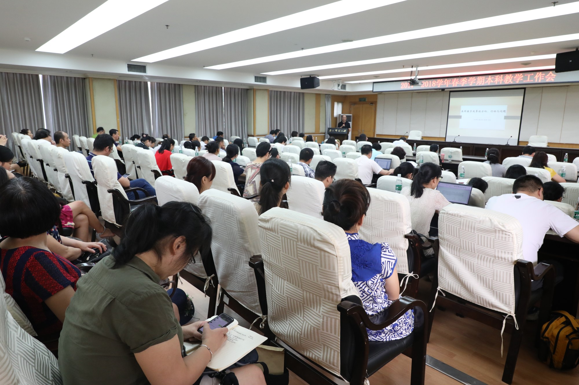 C60A329500000.jpg C60A329500000.jpg