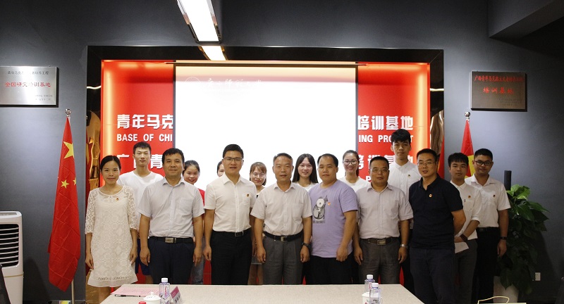 04会后合影.jpg