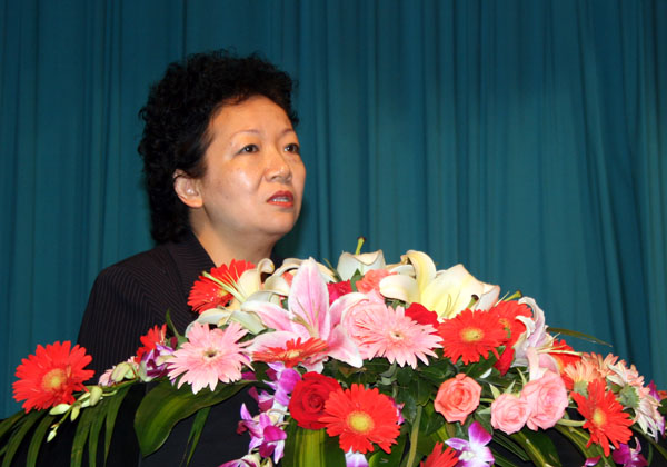 我校党委书记王枬教授在开幕式上致辞。