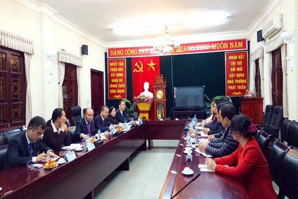 8-与河内体育师范大学商谈合作项目.jpg 8-与河内体育师范大学商谈合作项目.jpg