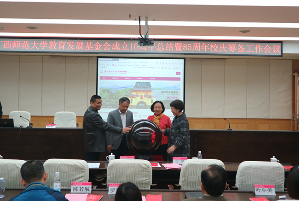 IMG_0700.JPG IMG_0700.JPG