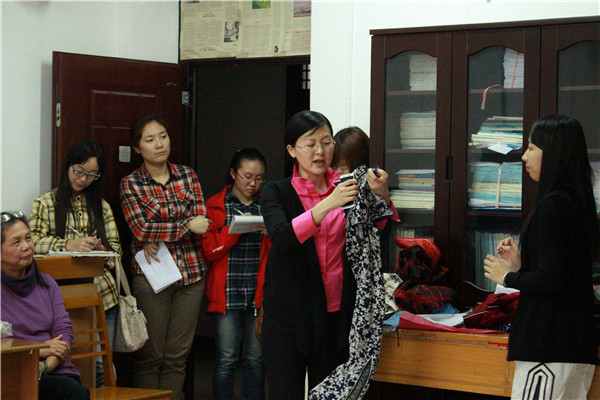 4月9日话剧服装讨论