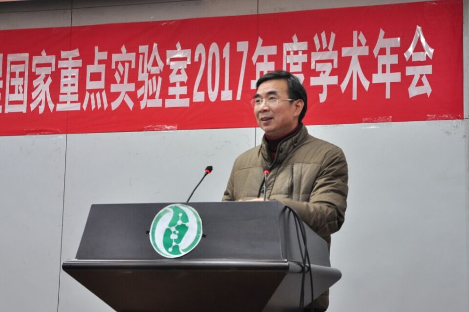 梁主席0.jpg
