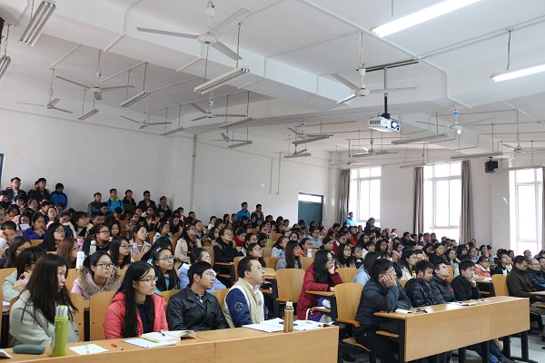 C:/Users/Math/Desktop/复旦大学忻元龙教授应邀到我校讲学/讲座现场座无虚席.JPG