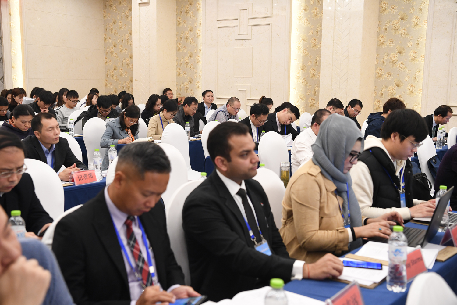 会议现场39.jpg