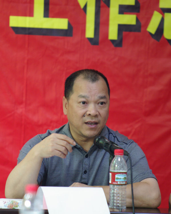 白晓军副校长出席会议并讲话