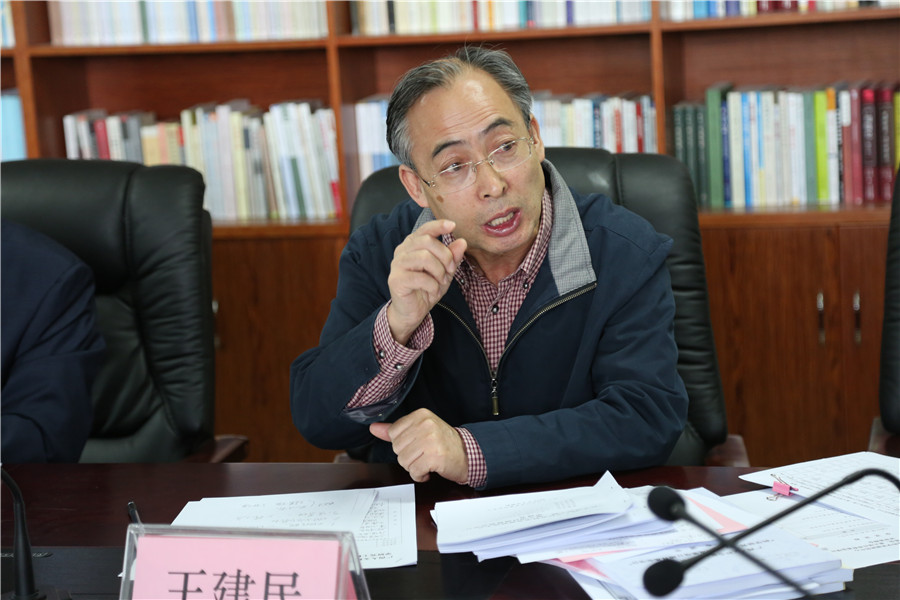 专家3.jpg