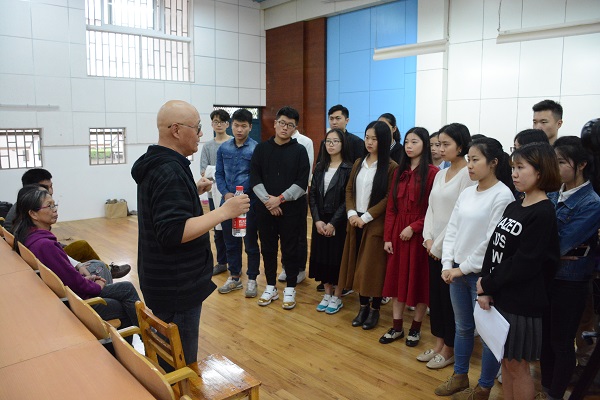 张仁胜老师总结排练情况.JPG 张仁胜老师总结排练情况.JPG