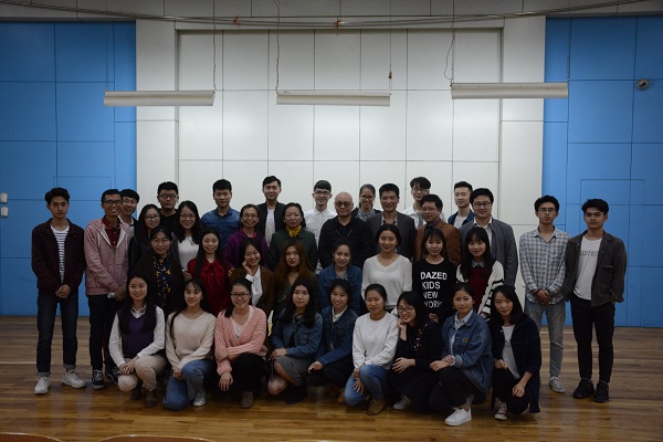 全体演员与领导老师合影.JPG 全体演员与领导老师合影.JPG