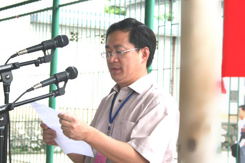 我校党委副书记唐仁郭致欢迎词
