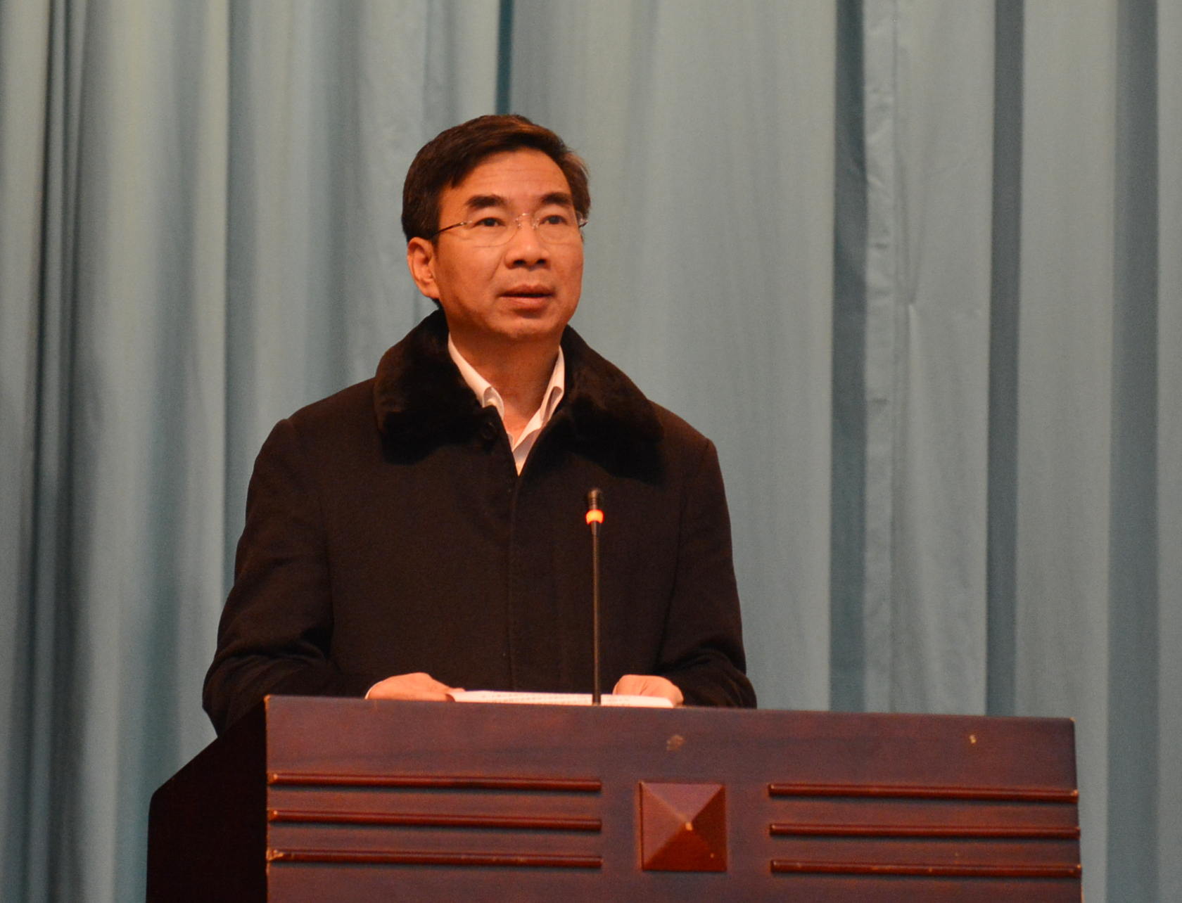 梁宏校长致开幕辞１.jpg