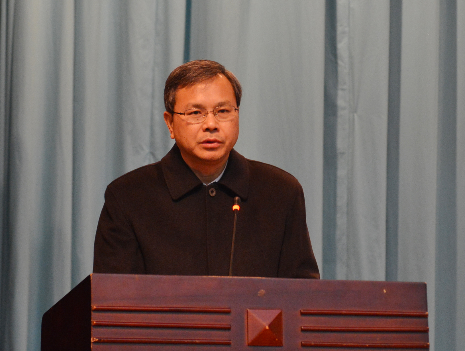 苏桂发副校长讲话１.jpg