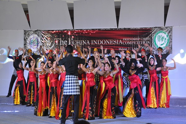 第三名 Brawijaya Economic Choir