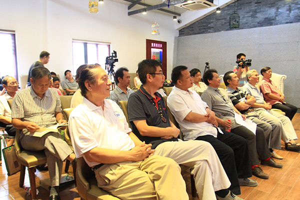 发布会到场的嘉宾（广西师范大学出版社 余向丽 摄）
