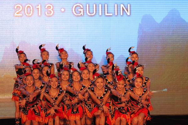 舞蹈《铃哟灵》