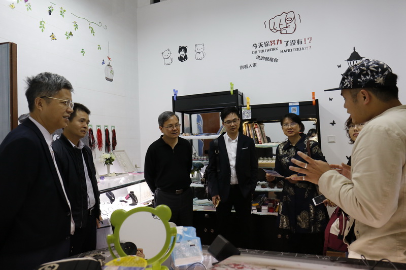 C:/Users/DELL/Desktop/压缩——“创新讲堂”进基层—全区创新驱动发展大会走进我校——相片/压缩——“创新讲堂”进基层—全区创新驱动发展大会走进我校——相片/_63A2335 (2).JPG C:/Users/DELL/Desktop/压缩——“创新讲堂”进基层—全区创新驱动发展大会走进我校——相片/压缩——“创新讲堂”进基层—全区创新驱动发展大会走进我校——相片/_63A2335 (2).JPG