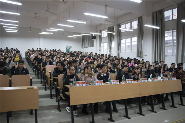 3.党员进行选举办法审议表决.jpg