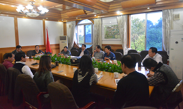 学校召开党政联席会