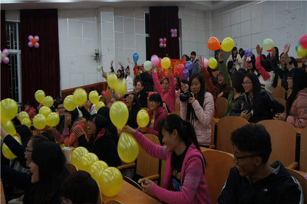 热烈的现场观众