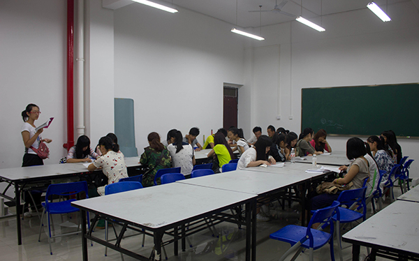 2102级工业设计团支部“青春梦•中国梦•师大梦——学习贯彻习近平总书记给北大学生回信精神”主题团日活动