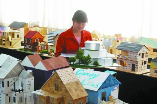 在北京师范大学附属实验中学举办的通用技术教学成果展示CFP供图（资料图片）