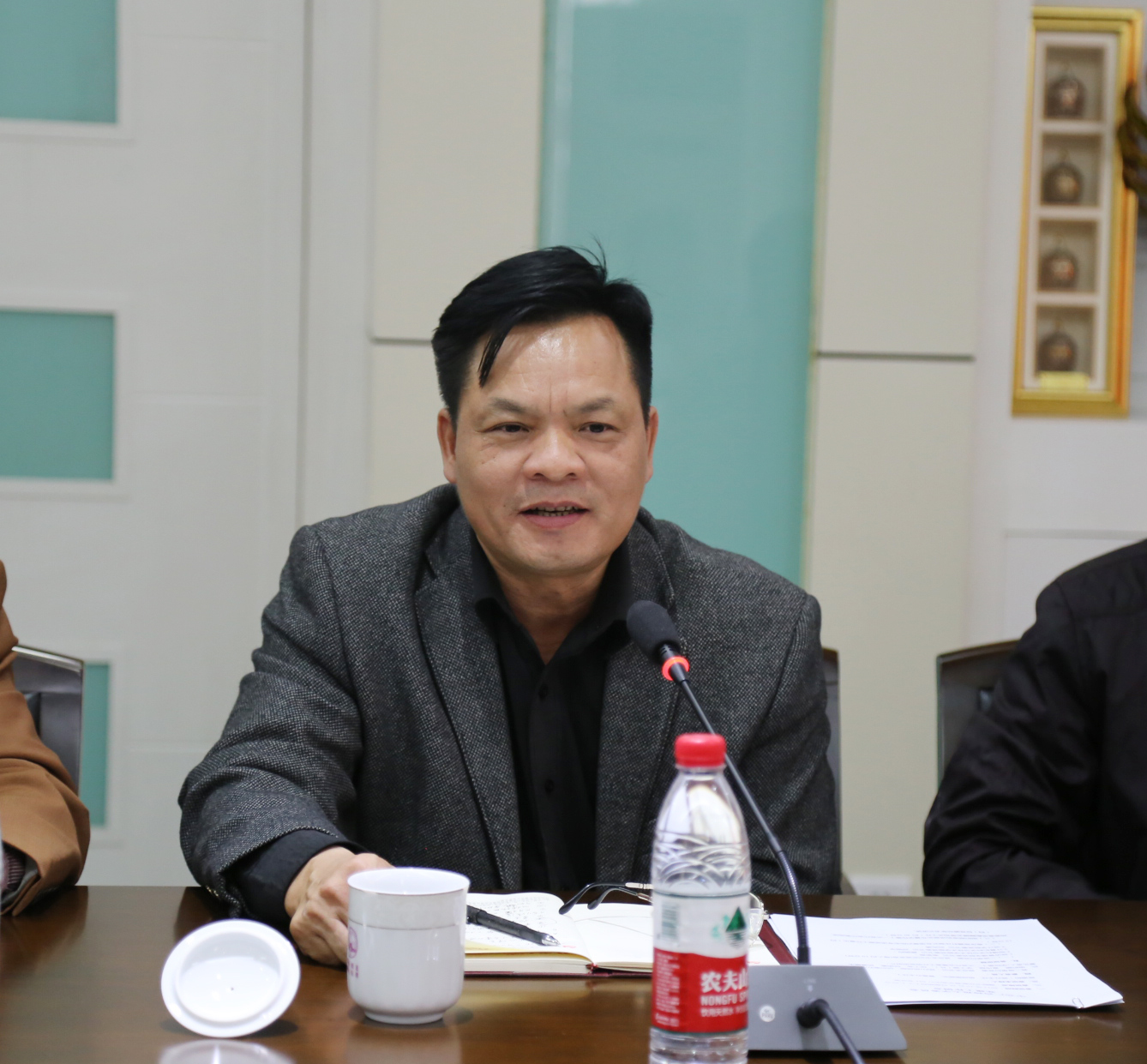 计算机科学与技术学院党委书记邱祖平发言.jpg 计算机科学与技术学院党委书记邱祖平发言.jpg