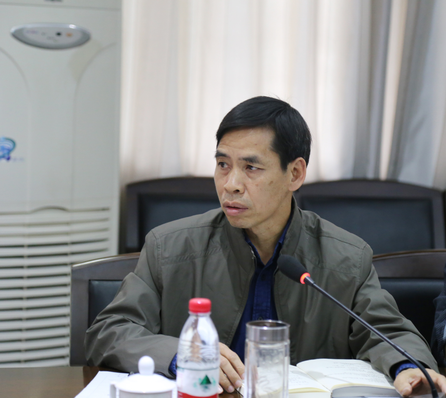 组织部部长梁启谈发言.jpg 组织部部长梁启谈发言.jpg