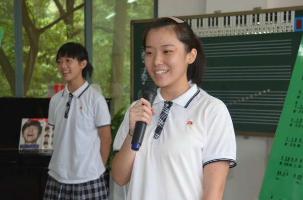 “张杰音乐梦想教室”为孩子们带去了更多快乐