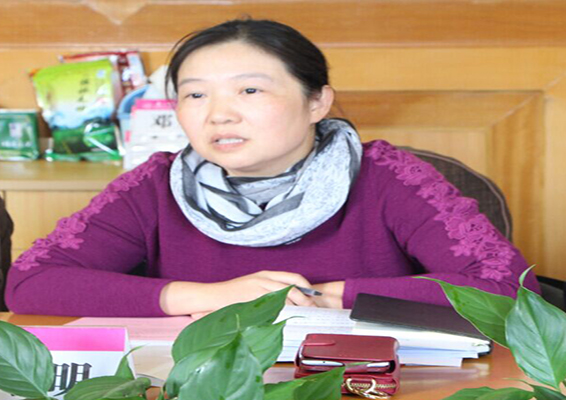 校党委副书记、纪委书记查丹明出席情况报告会