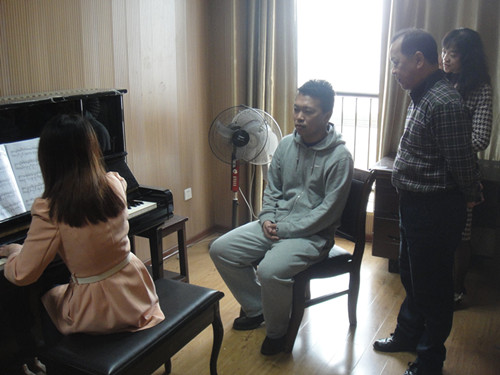 白                    </div></div>
                                <!--新闻内容结束-->

                                <div class=
