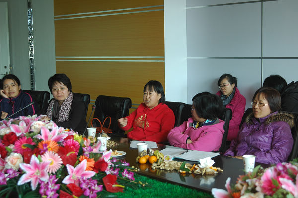 与会老师积极发表意见
