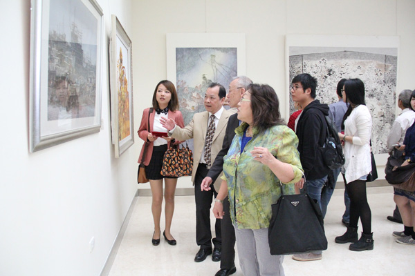 嘉宾观展