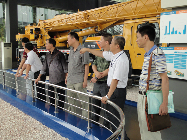 职师学院组织广西中职名师工程学员在广西柳工机械股份有限公司研修