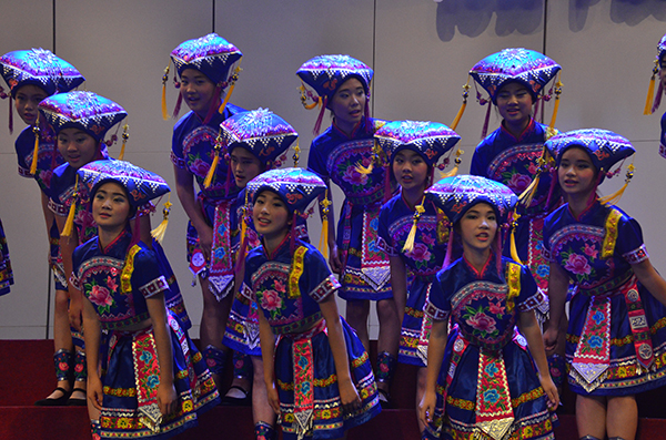 声乐类甲组桂林市第十四中学《山里的孩子爱唱歌》《sing sing sing》